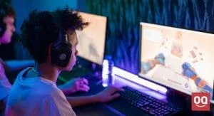 Read more about the article Why Do Pro Gamers Wear Earbuds And Headphones?