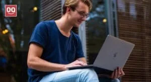 Read more about the article 9 Best Laptop for Genealogy Research (Updated 2022)