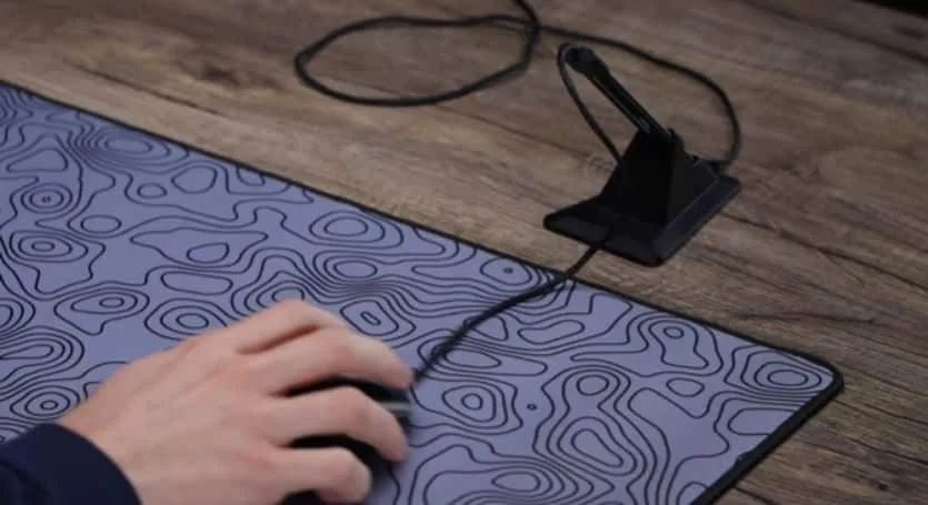 mouse bungee with cable