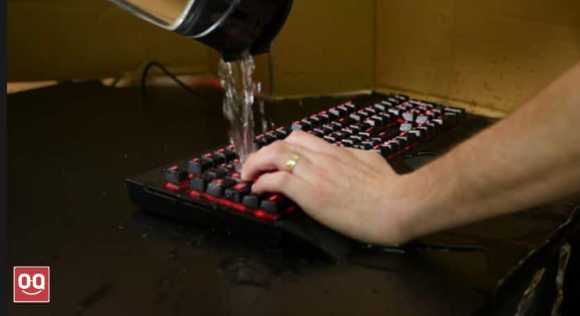 water resistant mechanial keyboard