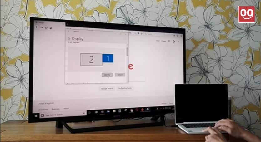 connect laptop to monitor