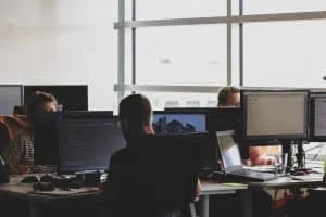 Read more about the article Monitor Options at Various Budget Levels for Multitasking Needs