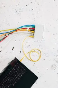 Read more about the article Stay Organized and Clutter-Free with Expert Cable Management Tips and Solutions