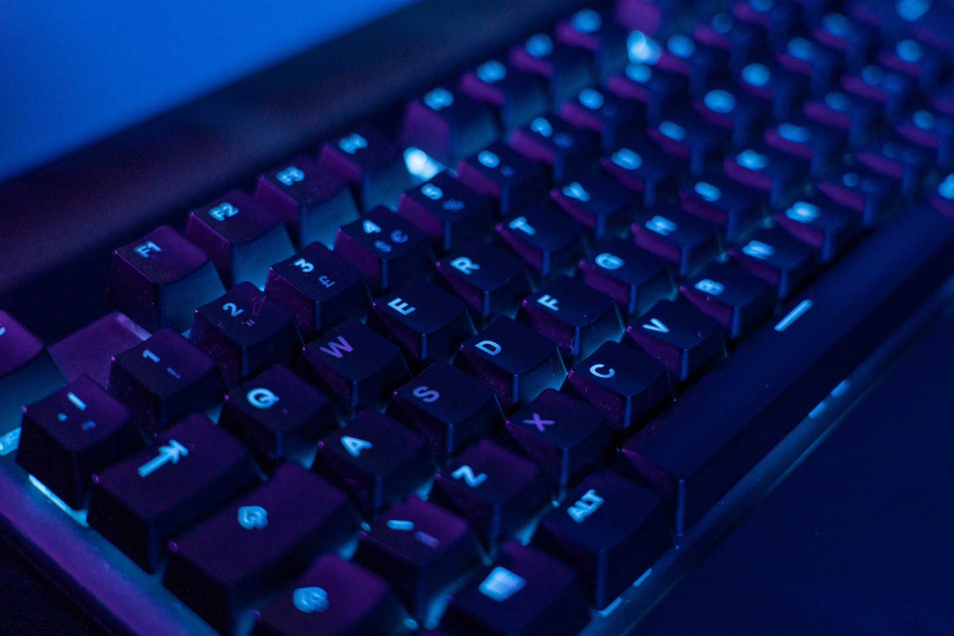 Master the Art of Choosing the Perfect Gaming Keyboard