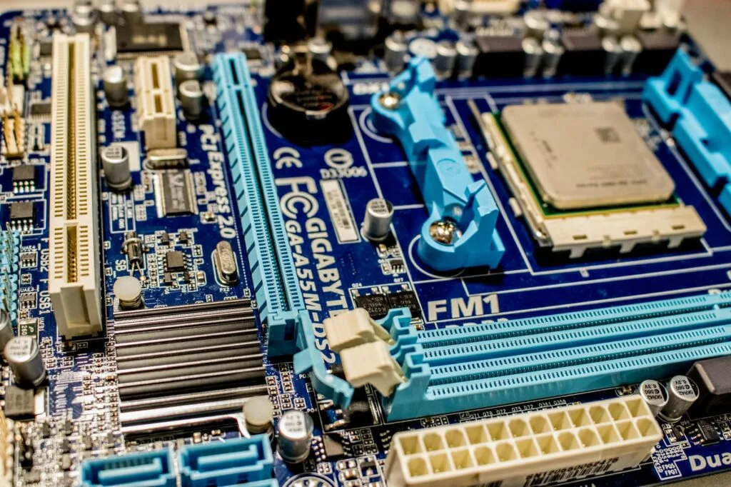 COMPUTER HARDWARE