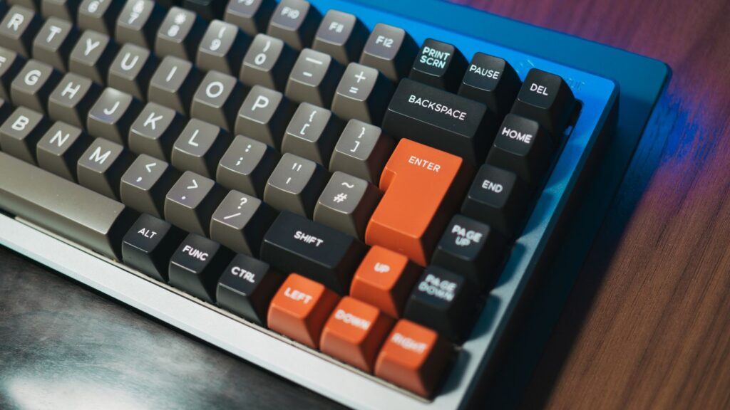 Chiclet vs Mechanical Keyboard: Which Is Better for You? (2026)